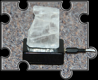 Elektronik mit Gips-Kristall