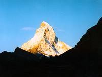 Landschaften 12  Der Gipfel der Gen&uuml;sse, das Matterhorn, Zermat im Sommer 1998