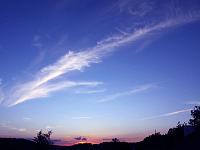 Wolken 13  Bei Frauen und Cirren kann man sich irren. Cirruswolken am Abend des 11. Juli 2011 &uuml;ber Lonsee.