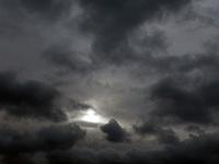 Wolken 35  Bedr&uuml;ckende Wetterstimmung am 25.12.2014 bei Eybach nahe Geislingen an der Steige.